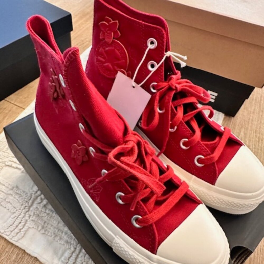 Converse Womens 8 Red with floral appliques